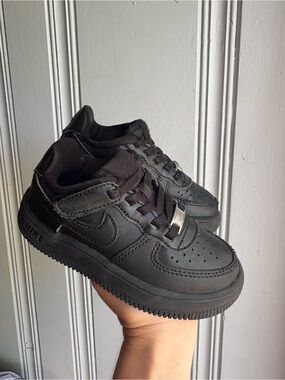 Nike 8C Kids' All-Black Low Top Airforce Sneakers